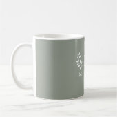 Groene moderne bloemige monogram familienaam mok (Links)