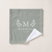 Groene Moderne Elegante Bloemige Monogram Naam Bad Handdoek (Wasdoekje)