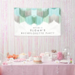 Groene Moderne Franje Bachelorette-feest Spandoek<br><div class="desc">Verzamel je club! Dit moderne franje-ontwerp geeft een speelse knipoog naar het feest of de chicste soiree van allemaal! De kleuren zijn levendig,  speels en uitnodigend met de juiste hoeveelheid pret en chic.</div>