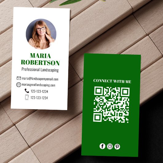 Groene moderne minimalistische QR-code sociale med Visitekaartje
