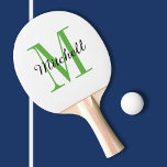 Groene monogram en naam op maat tafeltennisbatje<br><div class="desc">De gedrukte douane pingelt pongpeddel die met jouw naam en monogram of andere douanetekst wordt gepersonaliseerd. Klik aanpassen het om doopvonten en kleuren uit te geven of uw eigen tekst en afbeeldingen toe te voegen om unieke één van een soortgift te creëer.</div>