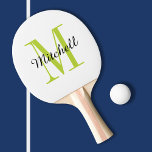 Groene monogram en naam op maat tafeltennisbatje<br><div class="desc">De gedrukte douane pingelt pongpeddel die met jouw naam en monogram of andere douanetekst wordt gepersonaliseerd. Klik aanpassen het om doopvonten en kleuren uit te geven of uw eigen tekst en afbeeldingen toe te voegen om unieke één van een soortgift te creëer.</div>