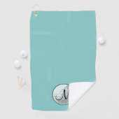 Groene monogram golfhanddoek met eigen beginletter (Insitu)