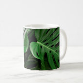 Groene monstera-bladeren en palmbladeren koffiemok (Voorkant rechts)