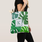 Groene Monstera Plant Bladeren Patroon Monogram Tote Bag (Dichtbij)