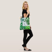 Groene Monstera Plant Bladeren Patroon Monogram Tote Bag (Op model)