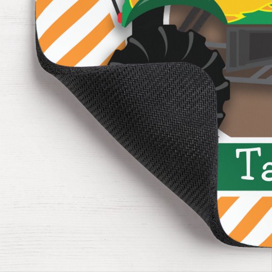 Groene monstertruck, geruite vlag; Oranje streep Muismat (Hoek)