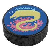 Groene moray paling grappige cartoon illustratie hockey puck (3/4)