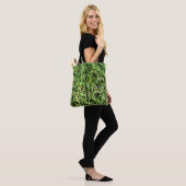 Groene mos natuur tote bag (Op model)