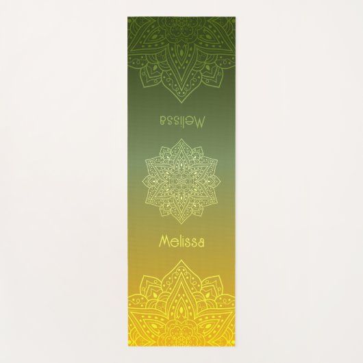 Groene naar gele gradiënt mandala met naam yogamat (Voorkant)
