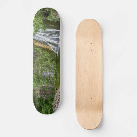 Groene Natuur Waterfall Persoonlijk Skateboard (Voorkant)