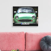 Groene Nissan auto Canvas Afdruk (Insitu (Woonkamer))