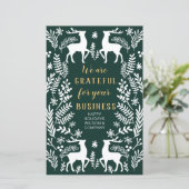 Groene Nordic Reindeer Business Holiday Card (Staand voorkant)