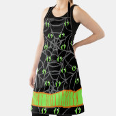 Groene ogen en grijs spinnenweb, klein schort (Insitu)