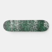 Groene oliestextuur op stokken en pluis persoonlijk skateboard (Horizontaal)