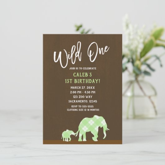 Groene Olifanten Bruin Modern WILD ONE 1E Verjaard Kaart (Staand voorkant)