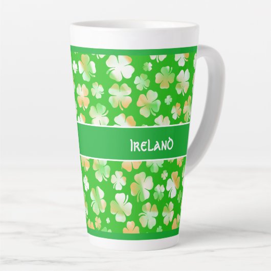Groene/Oranje Shamrocks Pattern St. Patrick's Day Latte Mok (Rechterhoek)