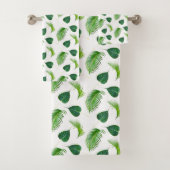Groene palmbladeren op wit bad handdoek (Insitu)