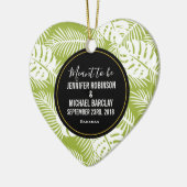 Groene palmbladeren regenwoudpatroonbruiloft keramisch ornament (Links)