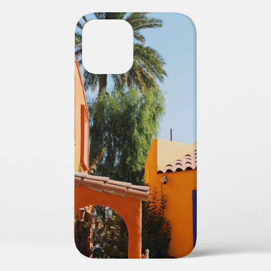 Groene palmboom naast bruin beton Case-Mate iPhone case (Achterkant)