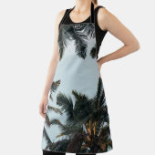 Groene palmboom onder witte hemel in de ochtend schort (Insitu)