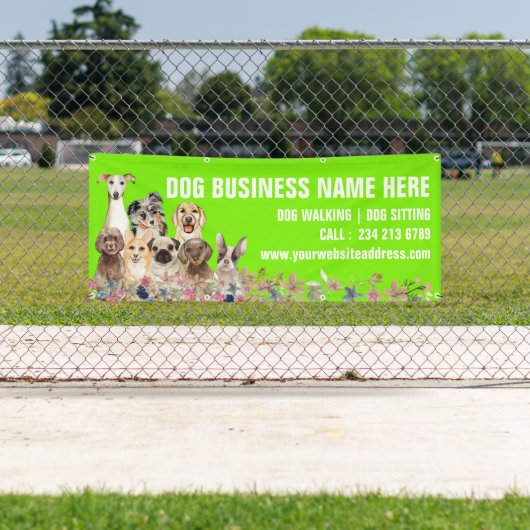 Groene Puppies Bloemen Botanische Hond Zittend Spandoek (Insitu)