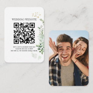 Groene QR-code en foto bijlage uitnodiging