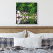 Groene reflecties canvas afdruk (Insitu (Slaapkamer))