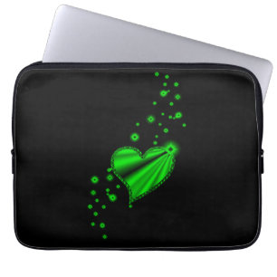 Groene regenbooghartslag met sterren op zwart laptop sleeve