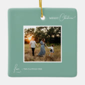 Groene Retro Boho minimalistische foto Vrolijk Ker Keramisch Ornament (Voorkant)