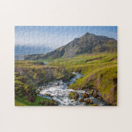 Groene rivierlandschap legpuzzel