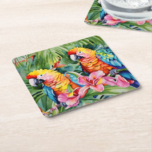 Groene, rode, blauwe papegaaien en tropische bloem kartonnen onderzetters (Schuin)