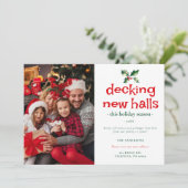Groene Rode Hulst Deck Nieuwe Halls Thuis Familie  Feestdagenkaart (Staand voorkant)