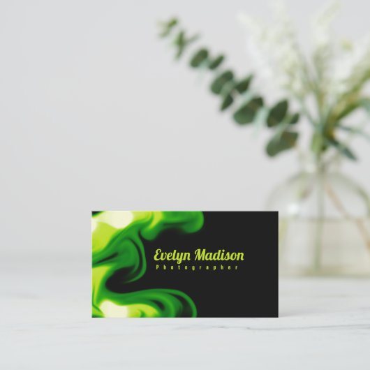 groene rook op zwarte achtergrond gyu8 visitekaartje (Staand voorkant)