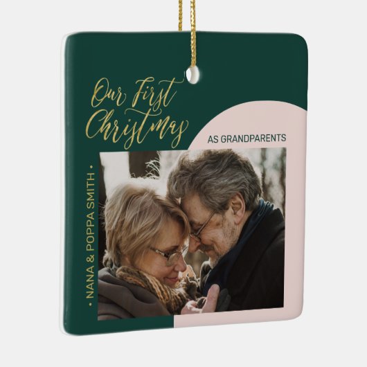 Groene, roze en gouden, moderne eerste kerstfoto keramisch ornament (Rechts)