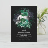 Groene Rozen en Skull Halloween-feestuitnodiging Kaart (Staand voorkant)