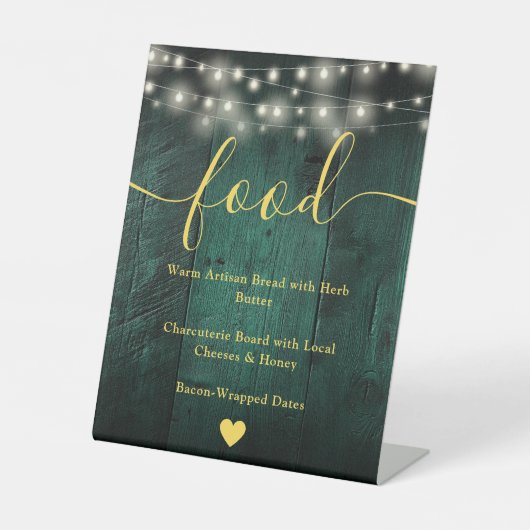 Groene Rustieke Schuur Houten Slingerlichten Menuk Reclamebord Met Voetstuk (Voorkant)