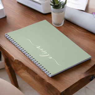Groene Sage Modern Script Girly Monogram Naam Notitieboek