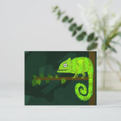 Groene schattige kameleon aankondigingskaart (Staand voorkant)