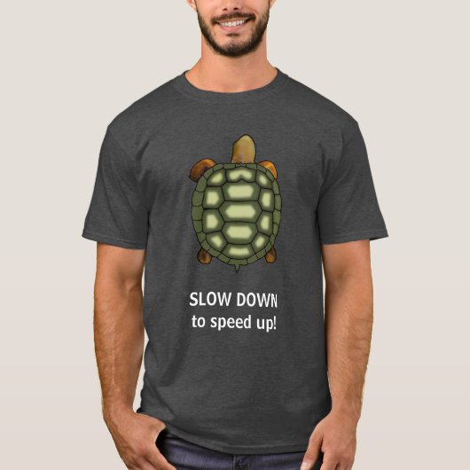 Groene schildpad met bewerkbare langzame tekst T-s T-shirt (Voorkant)