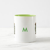 Groene schildpad met bewerkbare naam en monogram tweekleurige koffiemok (Center)