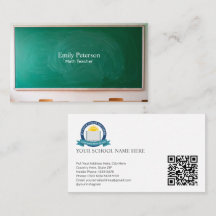 Groene schoolschoolleraar met QR-code