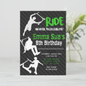 Groene Scooter Schaats Park Birthday Kaart (Staand voorkant)