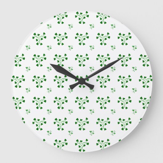 Groene Shamrock Circles Wall klok (Voorkant)
