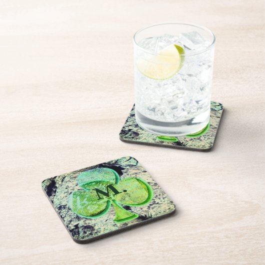Groene shamrock klaver met je monogram bier onderzetter (Rechterzijde)