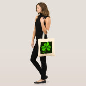 Groene Shamrock op donkergroen BTCNT Tote Bag (Voorkant (model))