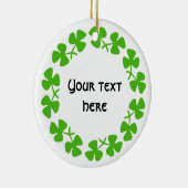 Groene Shamrockand-rand Tekst toevoegen Keramisch Ornament (Rechts)