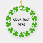 Groene Shamrockand-rand Tekst toevoegen Keramisch Ornament (Achterkant)