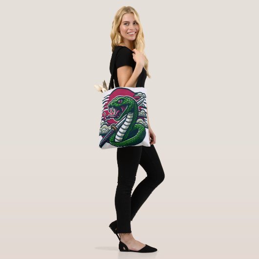 Groene slang tote bag (Op model)