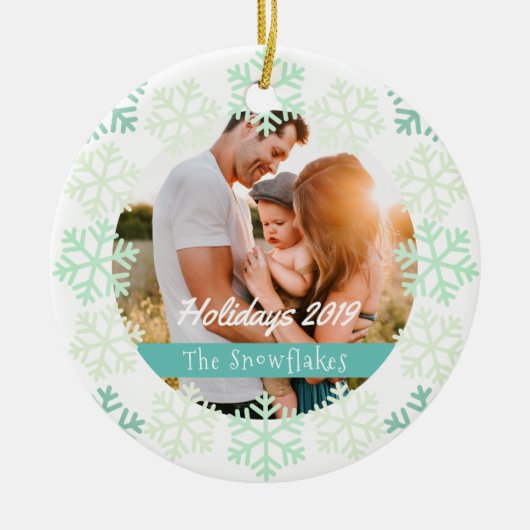 Groene Sneeuwvlokken Feestdagen Wit keramisch Orna Keramisch Ornament (Voorkant)